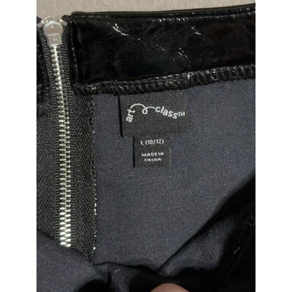 NWOT Art Class SZ Large 10/12 Faux Black Leather Skirt Zip Ip Front Pockets Edgy - Picture 6 of 6